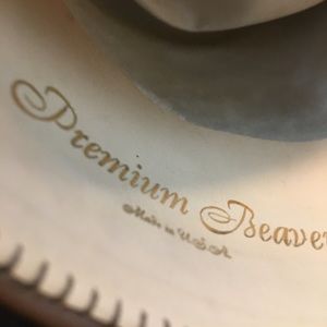 Men’s western black felt hat